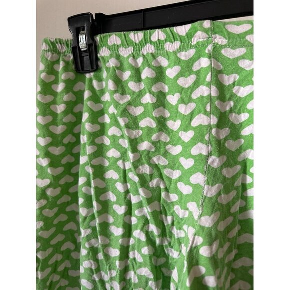 Size Medium White Heart green shorts - Picture 7 of 7